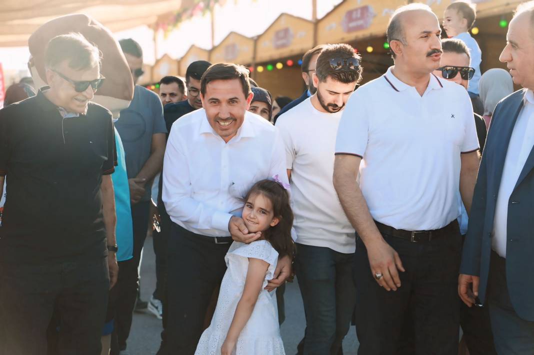 Karatay’ın mor denizi tüm dünyayı peşinden sürükledi! Görmeyen kalmadı 24